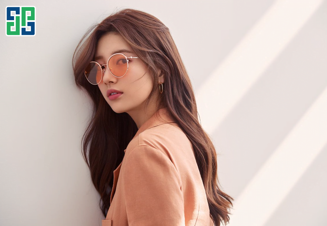 "Primeiro nacional" Suzy contas de instagram estrelas com a faixa hit dinossauros